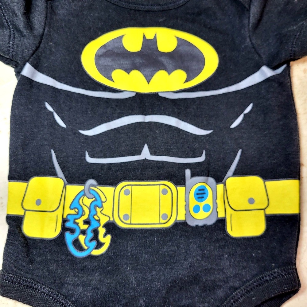 DC Heroes Bodysuits Superman Batman Muscles‎ Halloween Snap Crotch 0-3 months - Picture 8 of 8